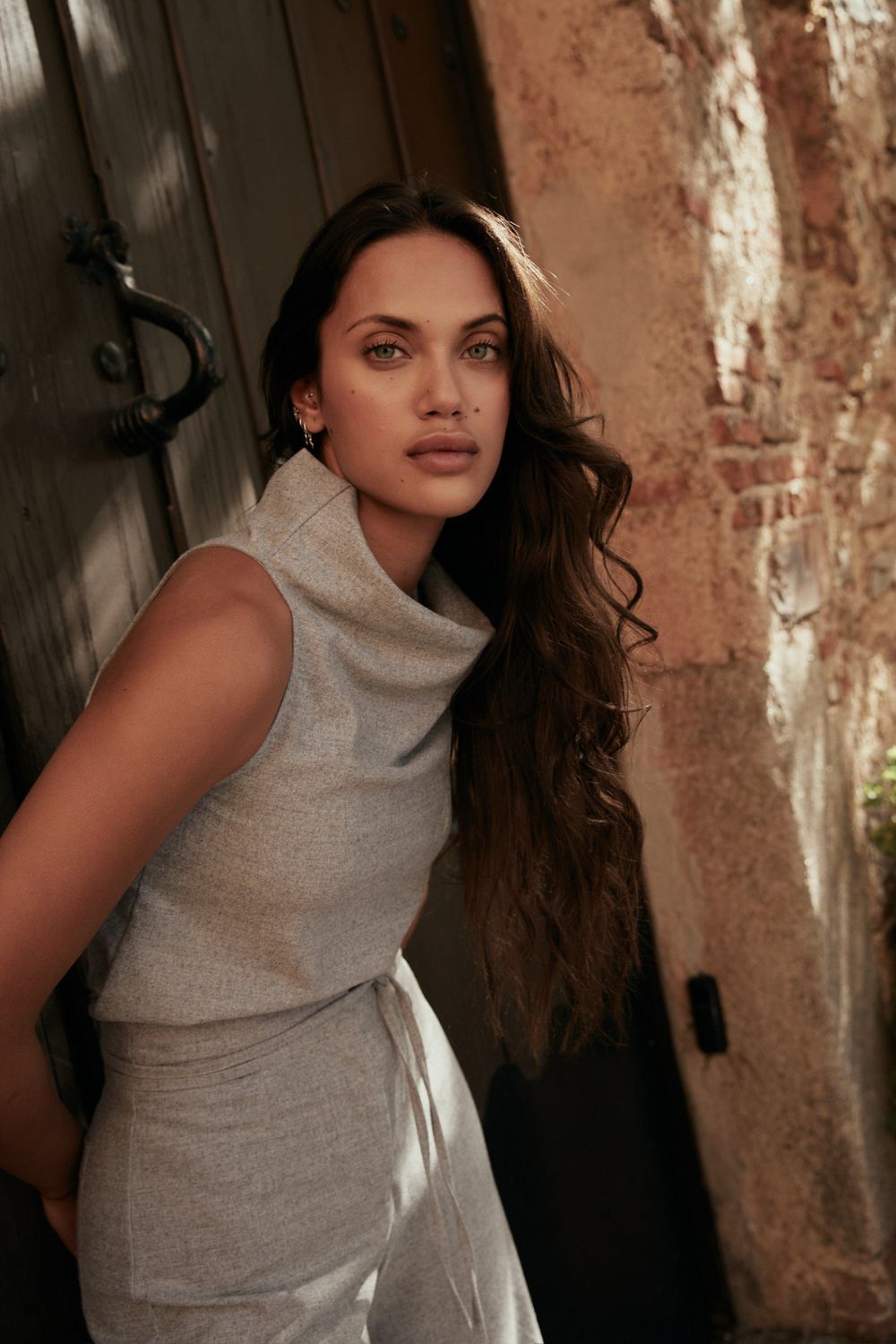 Blusa Noche de Lirios gris