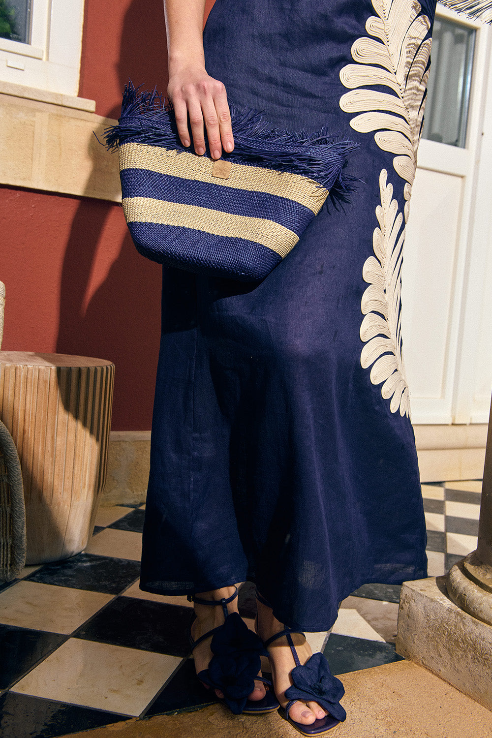 Vestido laucala bordado azul navy