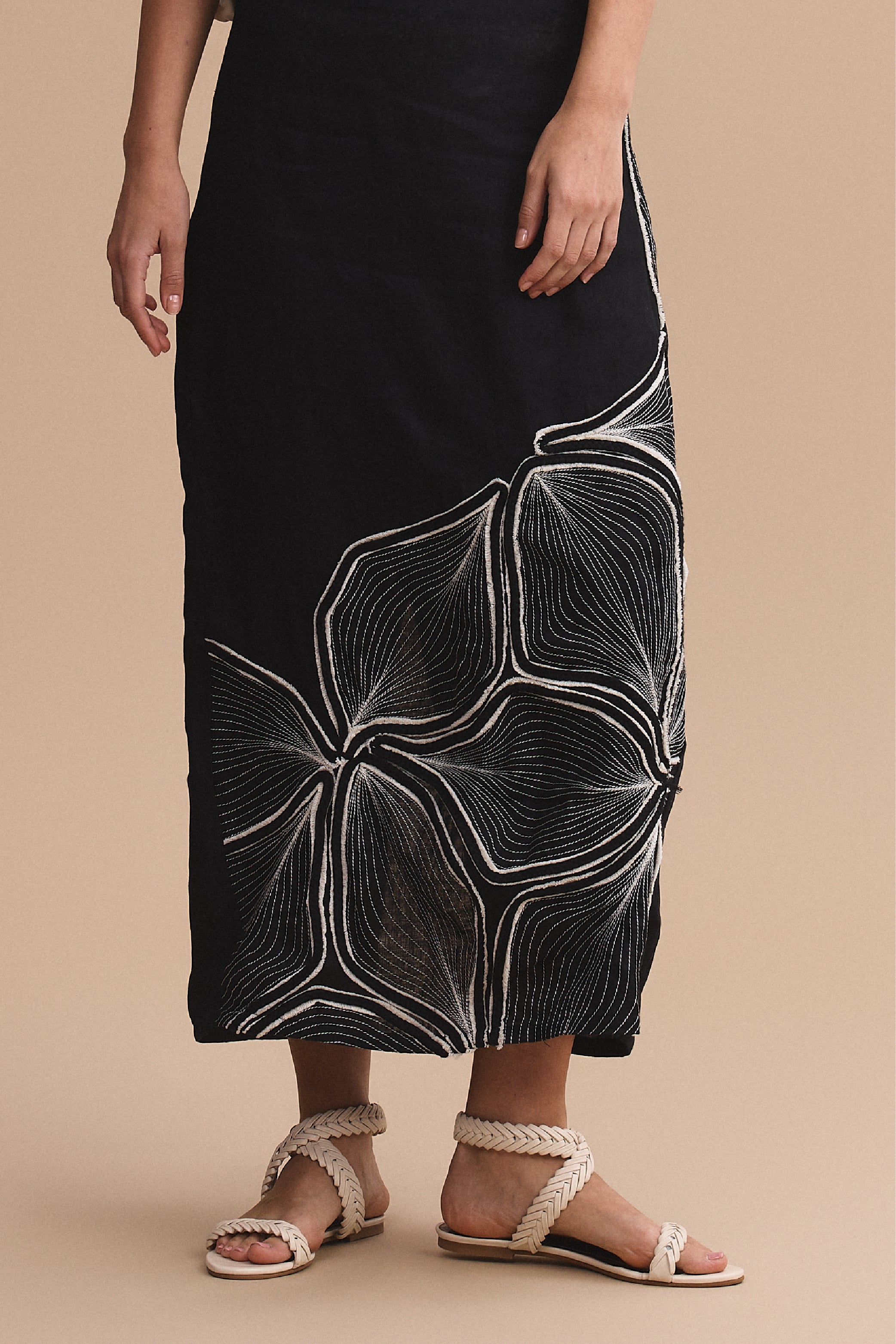 Falda pasiflora negro