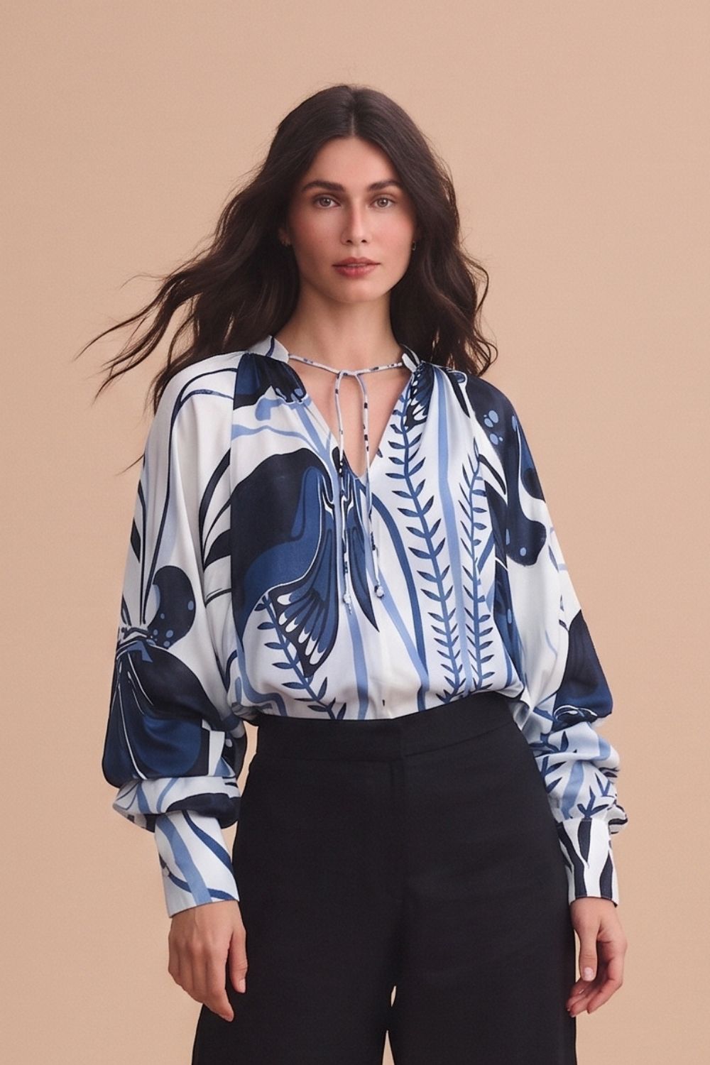 Blusa tai ivory navy
