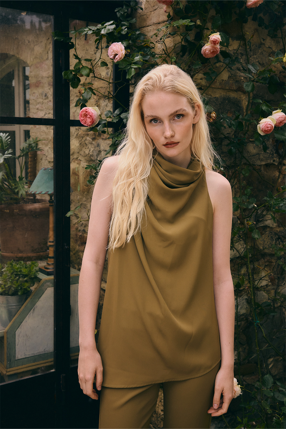 Blusa issa verde oliva