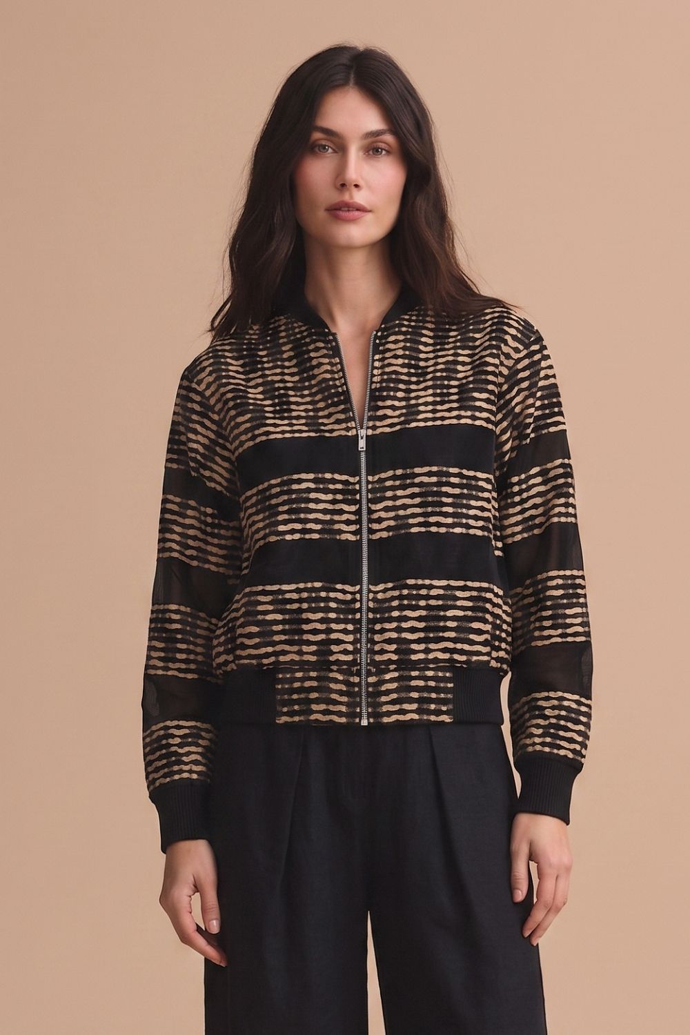 Chaqueta galeria negro