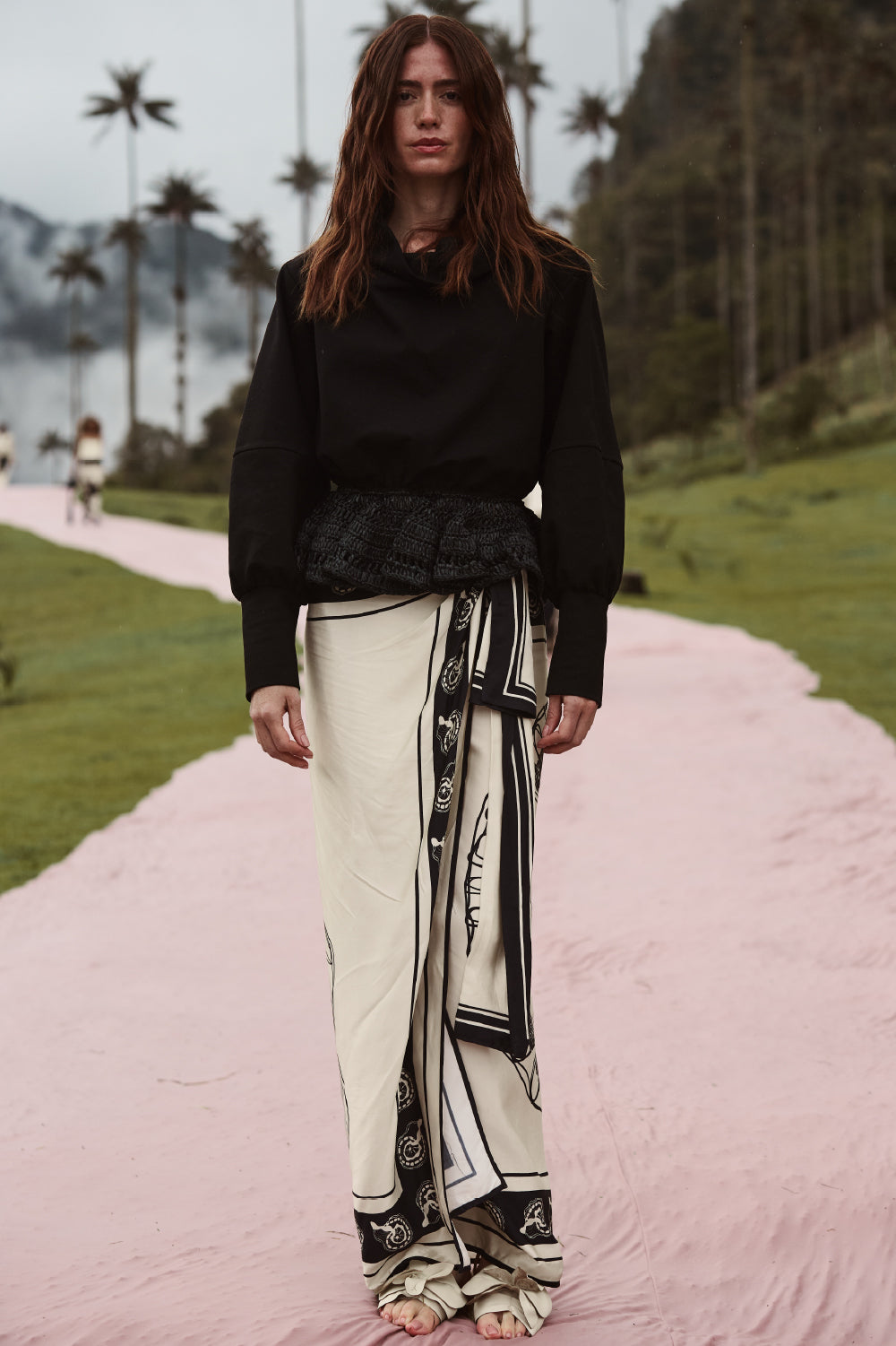 Falda coral ivory negro