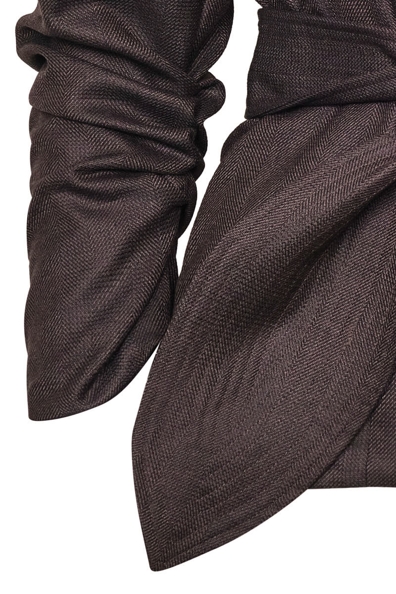 Blazer new arrde con cinturón chocolate