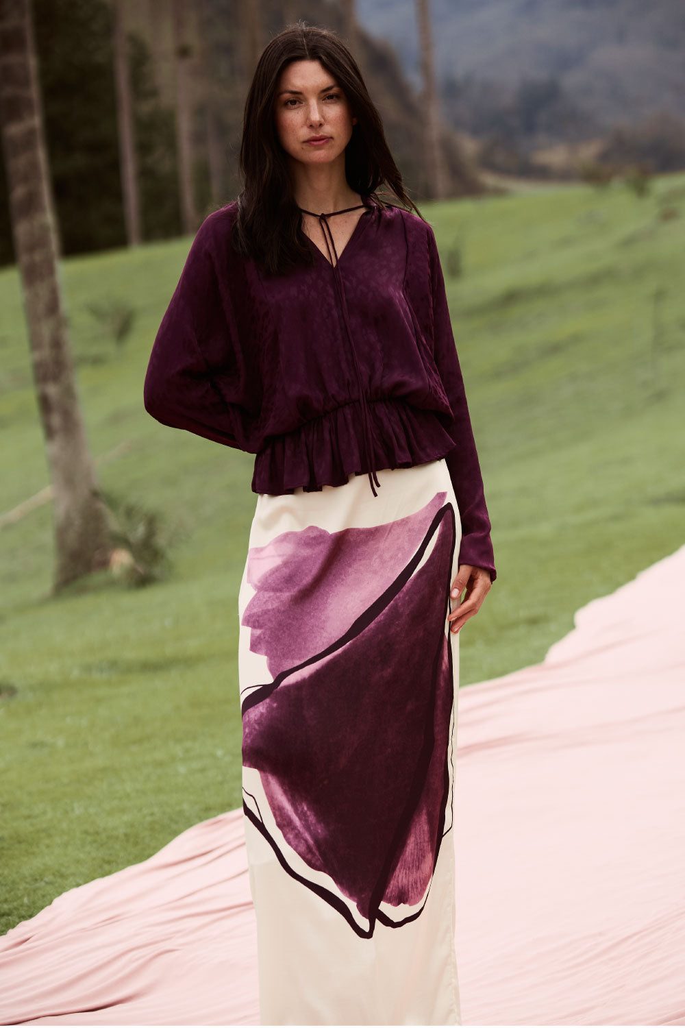 Falda colinas dark purple
