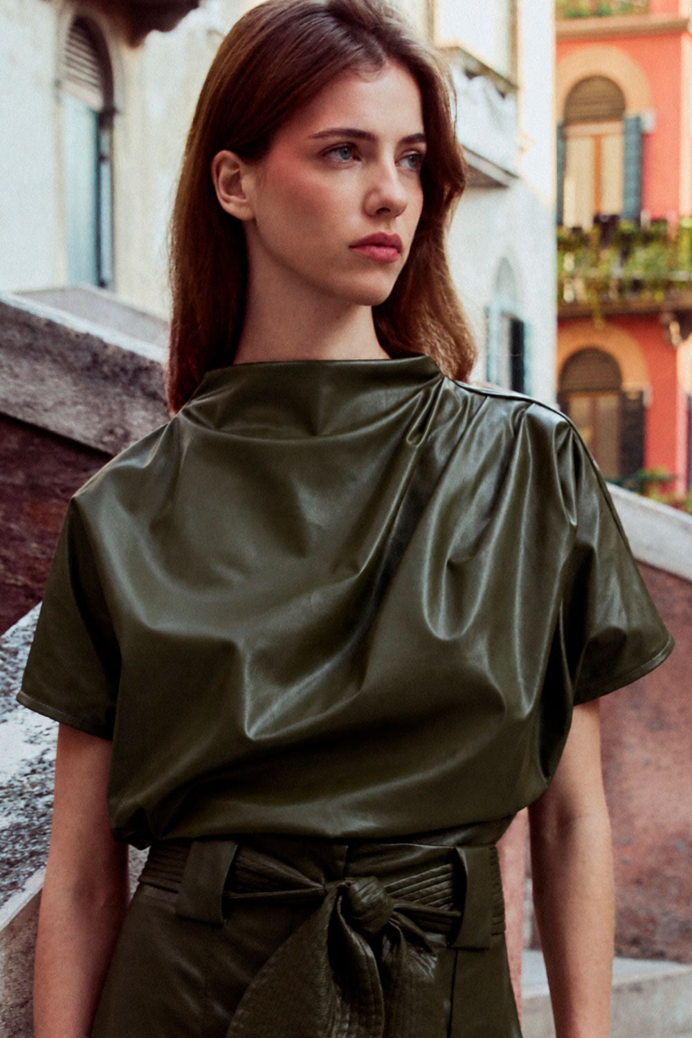 Blusa New Aura moss green