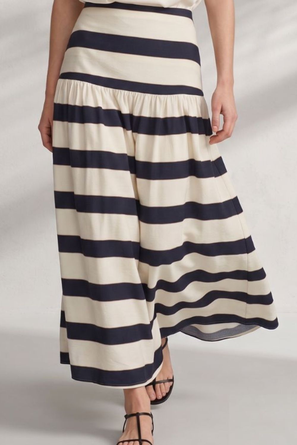 Falda andalucia ivory  navy